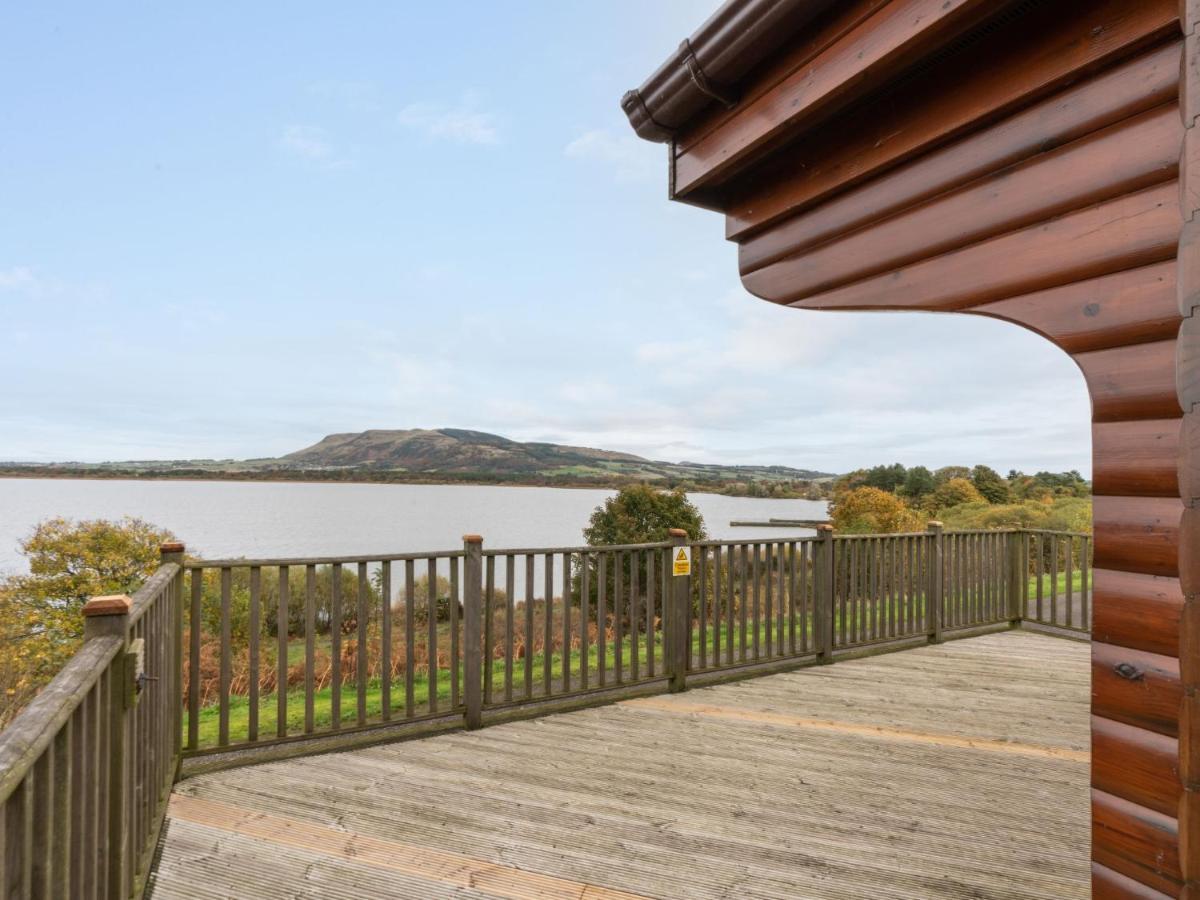 Chalet Loch Leven Lodge 12 By Interhome Kinross Extérieur photo