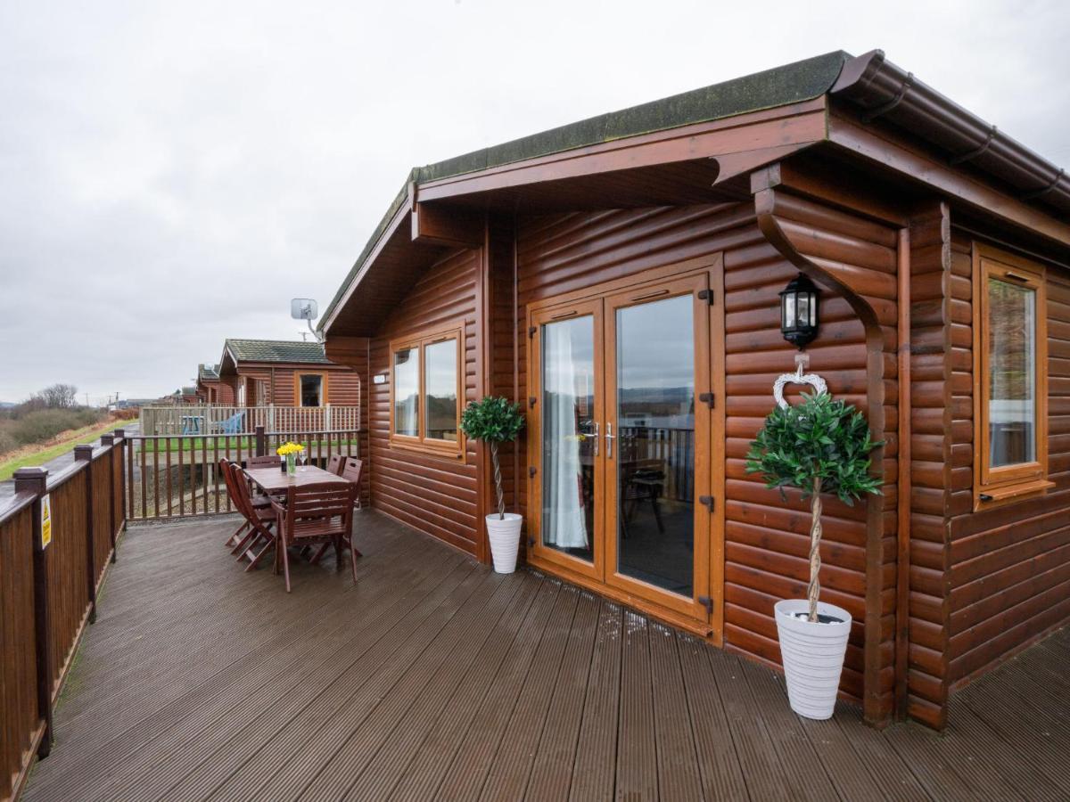 Chalet Loch Leven Lodge 12 By Interhome Kinross Extérieur photo